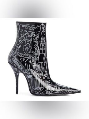 New Beautiful Balenciaga Blk Heeled Boots w/White Graphic Print
